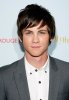 one-ny-premiere-2009-logan-lerman-33747.jpg