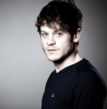 Iwan Rheon.png