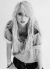 Taylor-Momsen-the-pretty-reckless-33865168-434-600.jpg