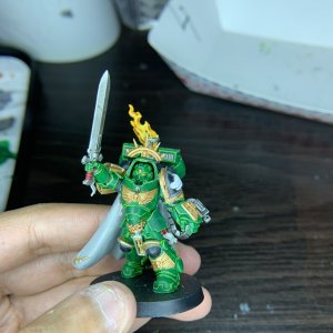 Mini 23: Primaris Captain (Gravis armor): Salamander Chapter: Second Company