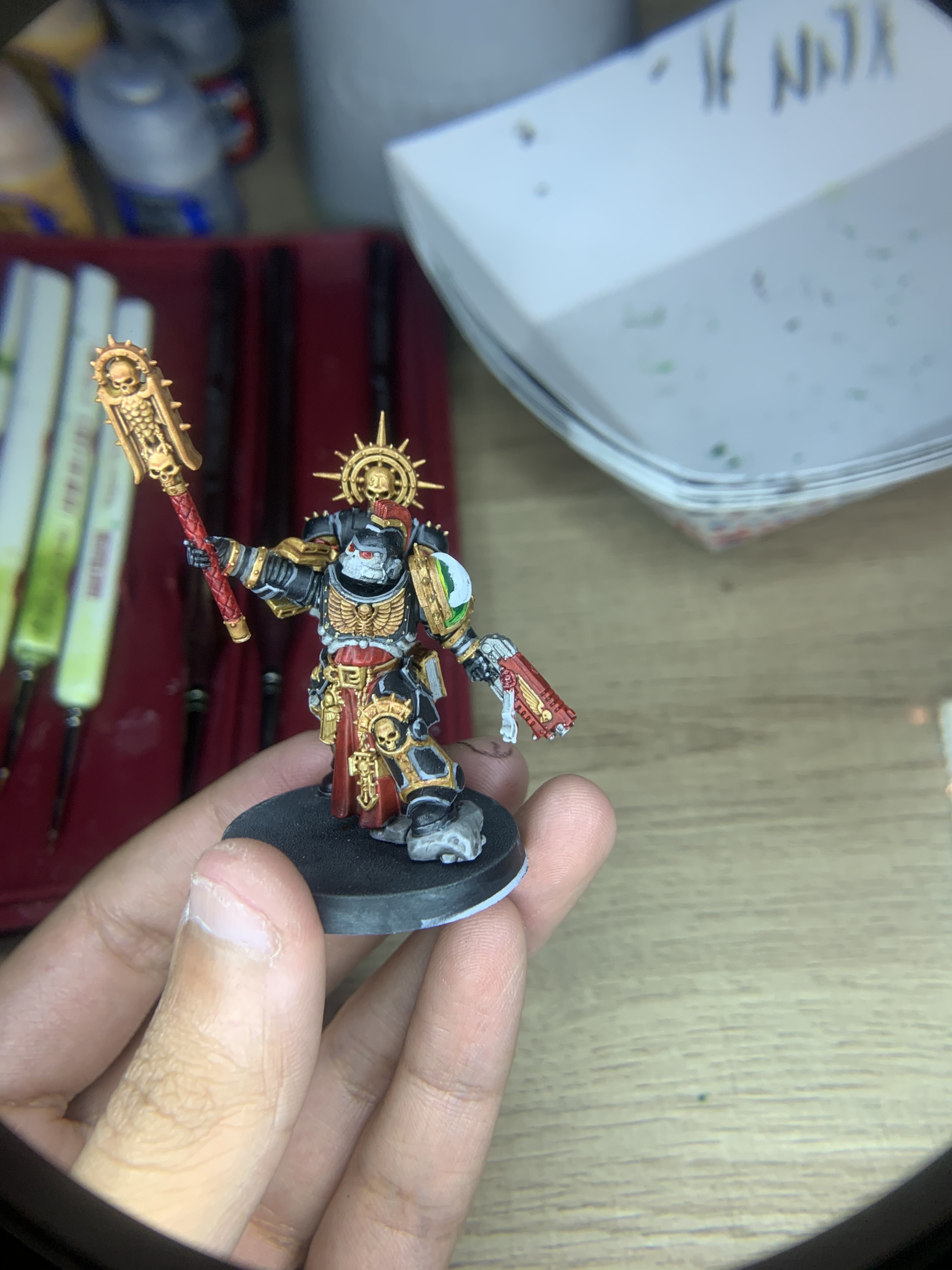 Mini 25: Primaris Chaplain (Indomitus): Salamander Chapter: Second Company