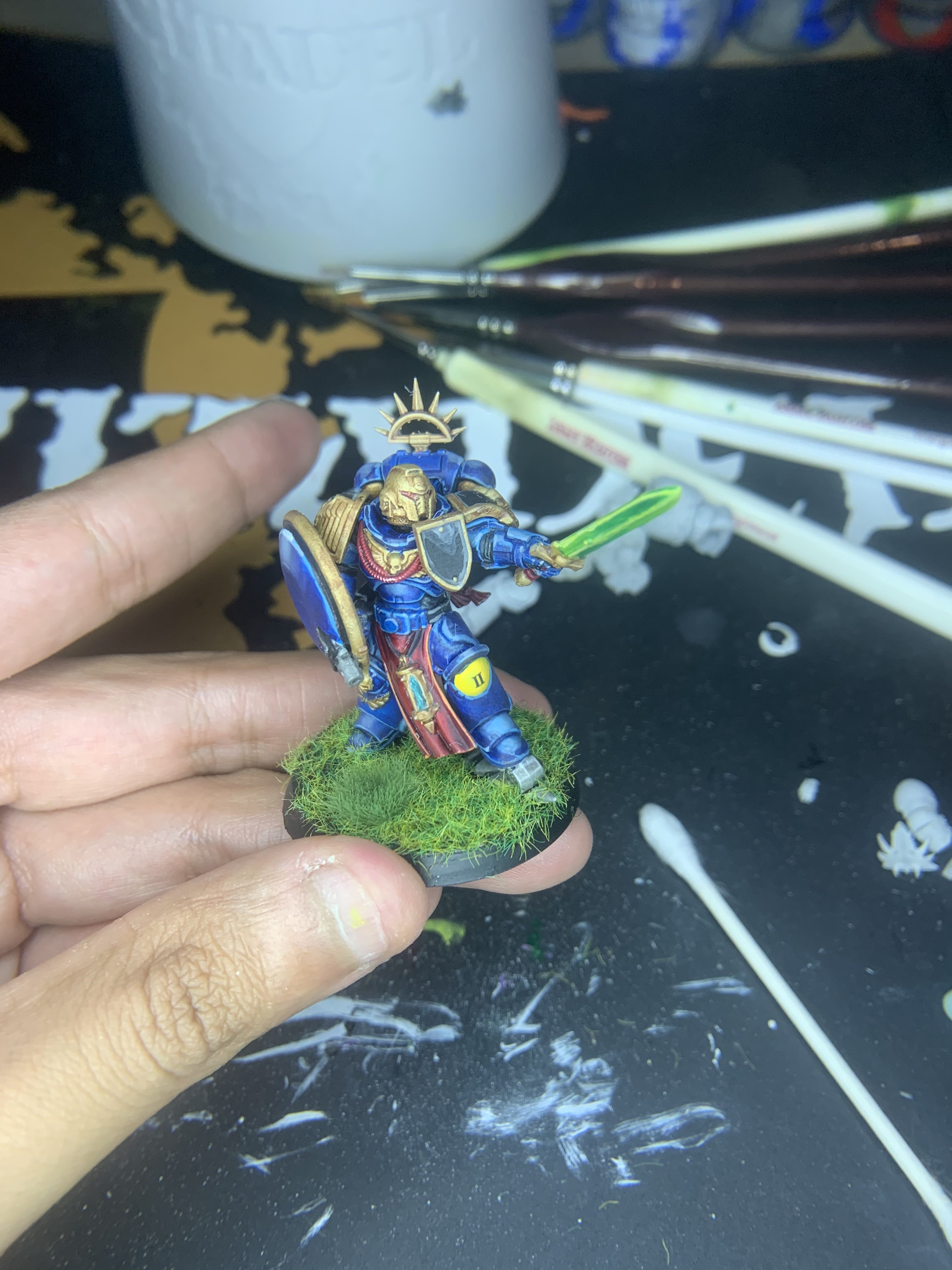 Mini 26: Primaris Captain: Brazen Skulls Chapter: Second Company: Second Squad (basing)