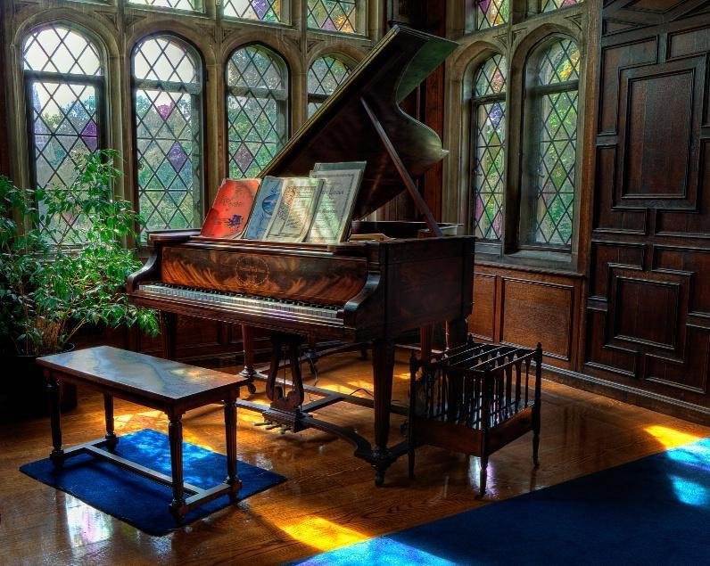 Piano room - Designed by Valeria